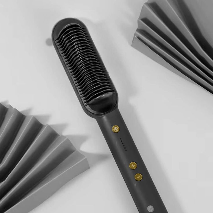 Hot Straightening Comb
